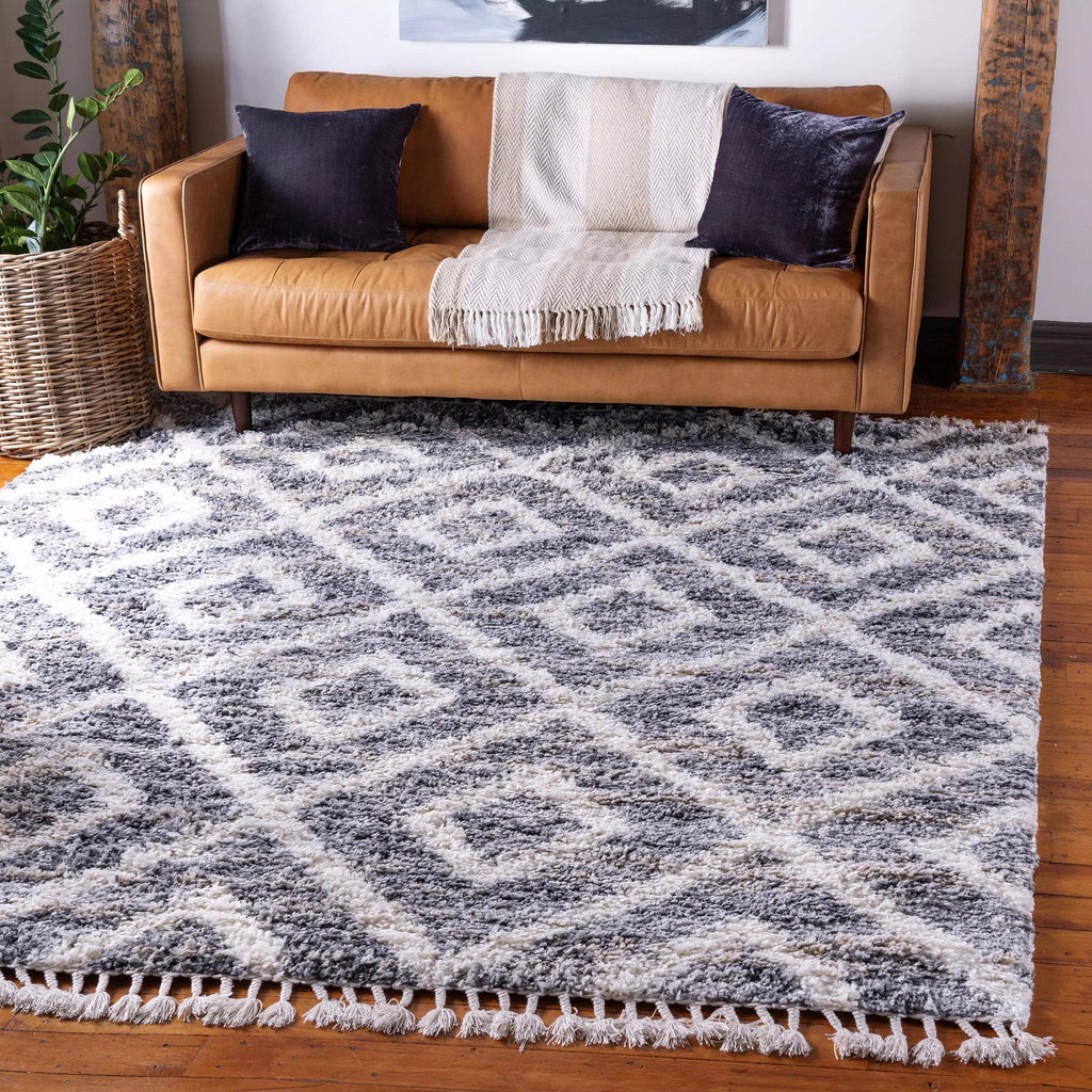 Roderick - Diamond Pattern Shaggy Rug