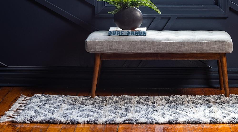 Roderick - Diamond Pattern Shaggy Rug