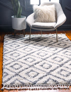 Roderick - Diamond Pattern Shaggy Rug