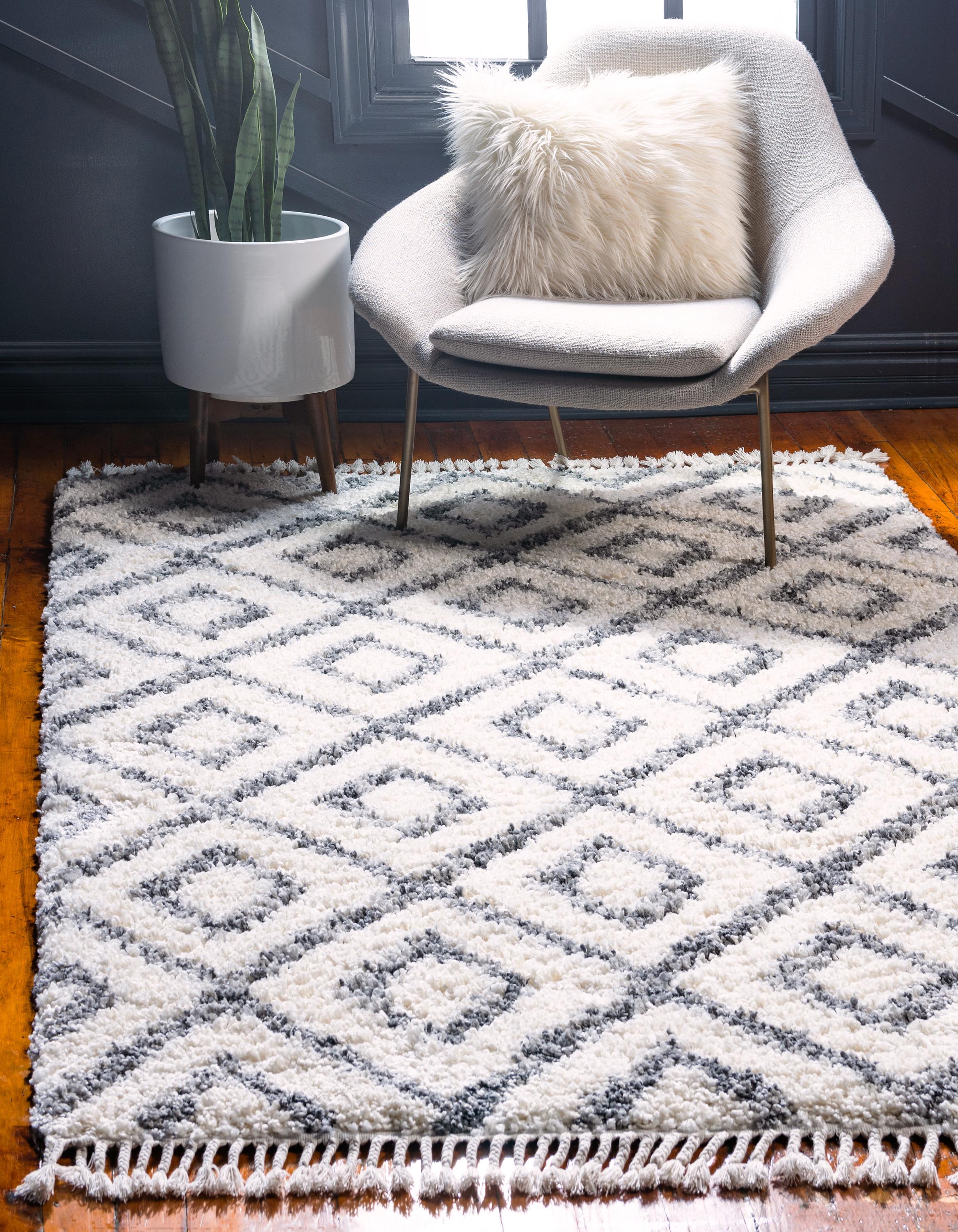 Roderick - Diamond Pattern Shaggy Rug