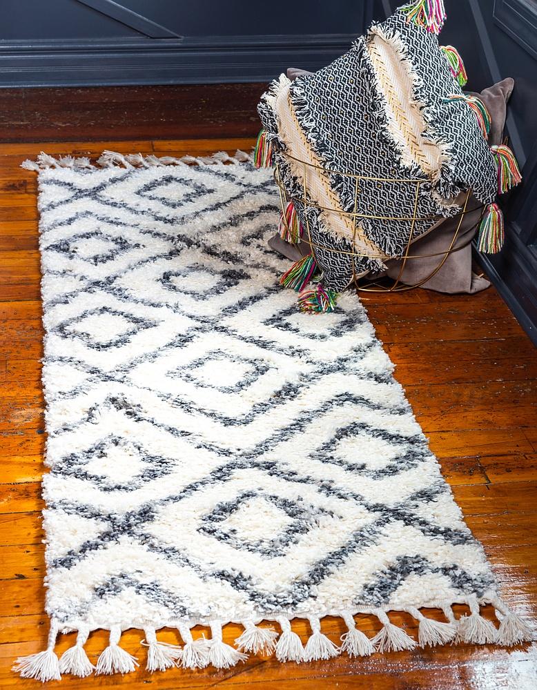 Roderick - Diamond Pattern Shaggy Rug