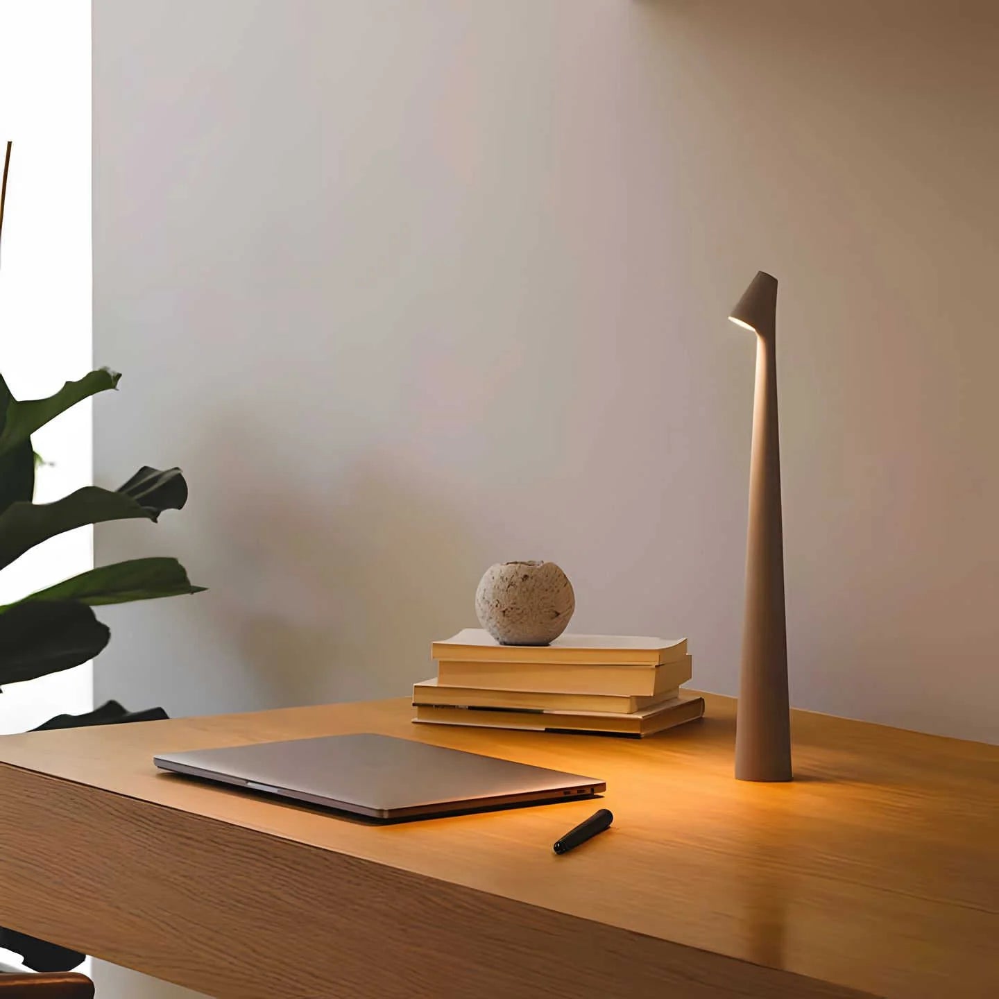 Minimalist Cordless Table Lamp – Sleek Rechargeable LED Light for Bedroom, Living Room & Desk