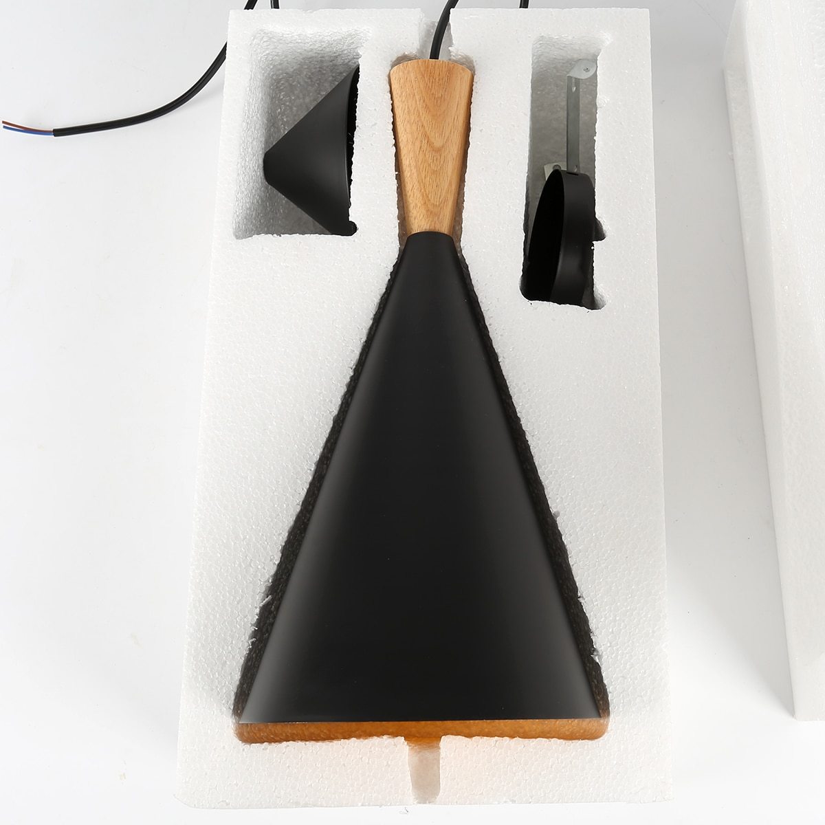 Jule - Modern Iron Pendant Light