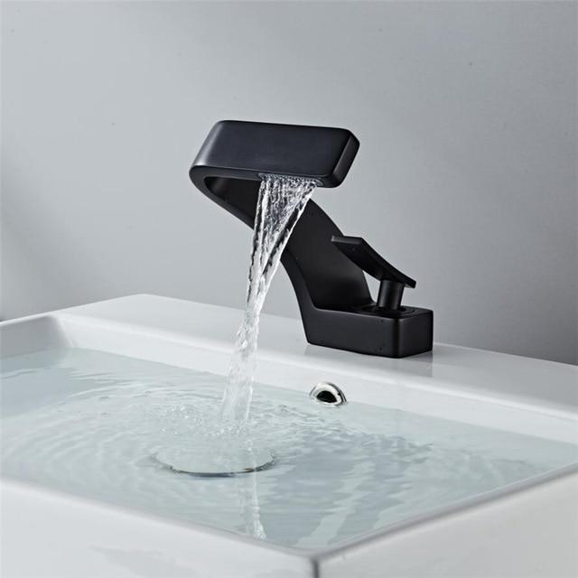 Felton - Modern Bathroom Mixer Faucet